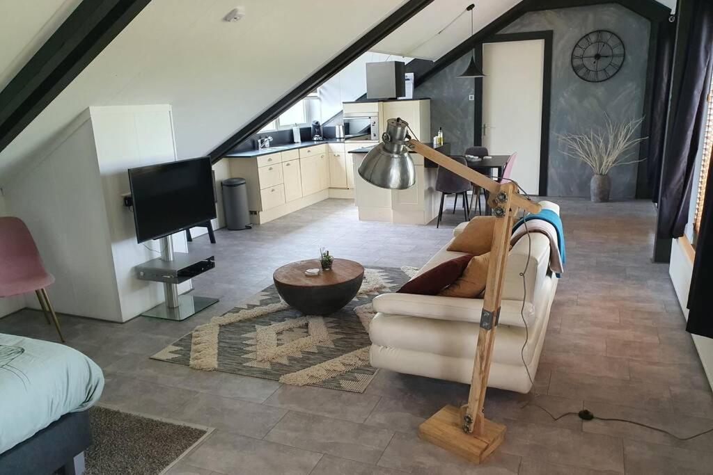 Vrijstaand / Landelijk Appartement Met Uitzicht! De Wijk 외부 사진